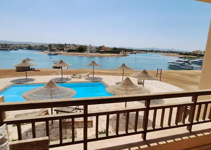 El Gouna Fanadir Lagoon 2-Bedroom Pool And Lagoon View Sleeps 4 Persons, Close To Abu Tig Marina, Mangroovy, And Kite Centers