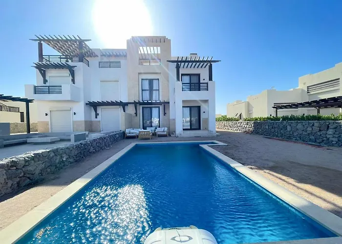 3Br Poolview@ G-Cribs El Gouna