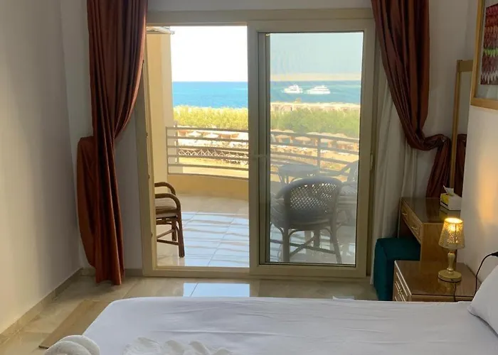 Quiet Quarter And Private Beach