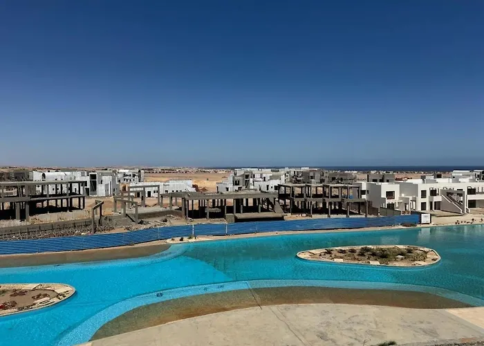 3 Bedrooms Penthouse With Sea View