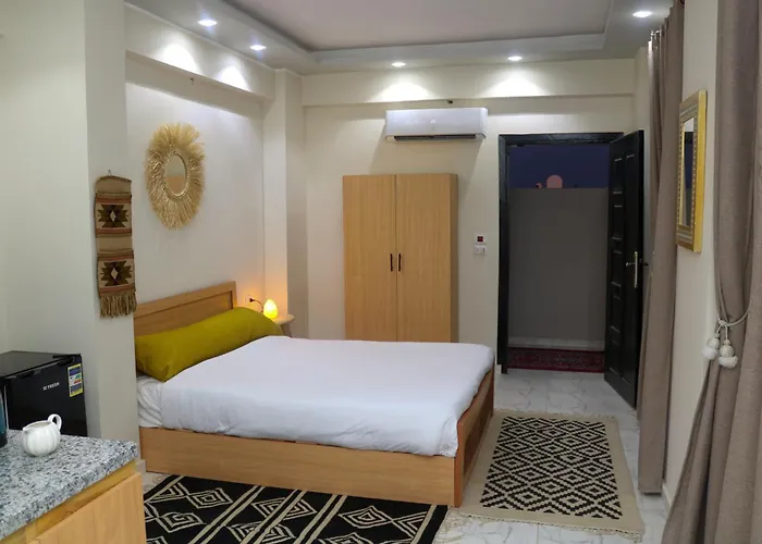 Luxury Arabic Romantic Studio With Its Own Large Private Roof Terrace 15 Mins From El Gouna