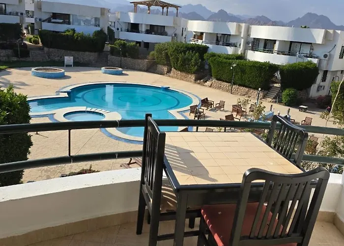 Apartment With Pool View,One Bedroom,Living Room,Kitchenette,Secound Floor