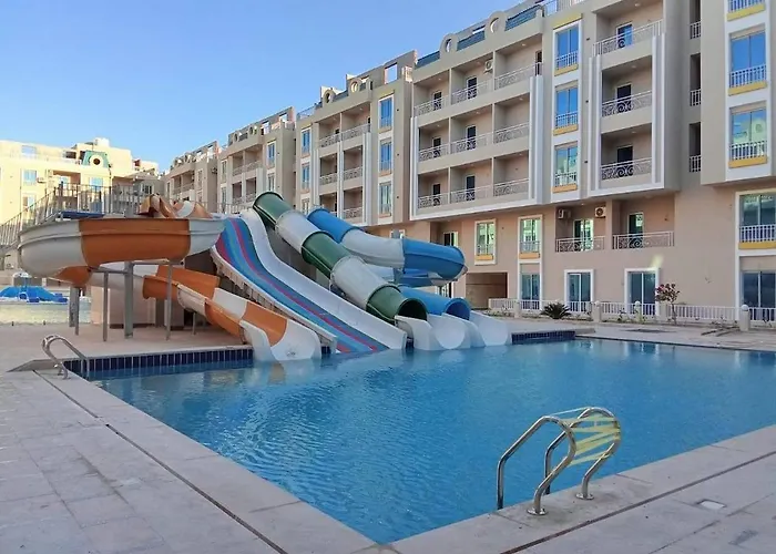 Hub Resort Aqua Park