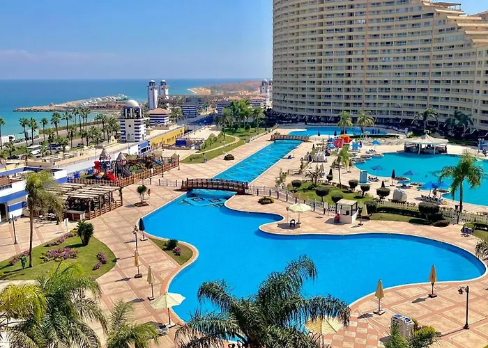 Porto Elsokhna Pyramids Sea Veiw For Family Only