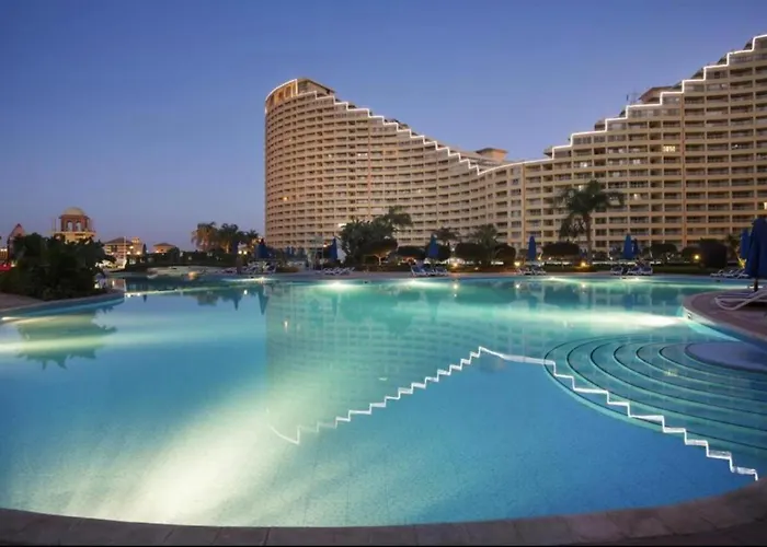 Amazing Sea View Penthouse Apartment In Pyramids Porto El-Sokhna