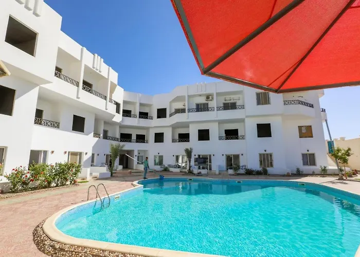 La Bonita Compound