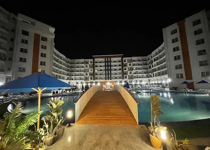 Tiba Golden Chalet With Pool View Steps From Sea