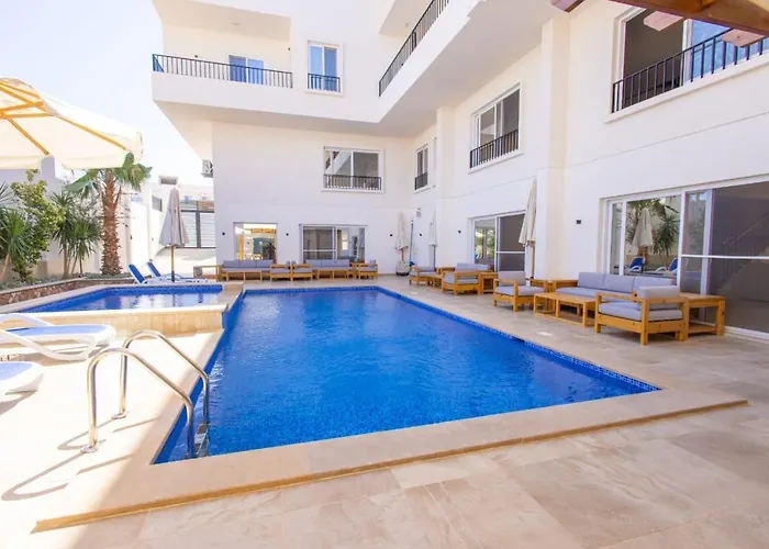 Family Nexus Hotel - Carefree
