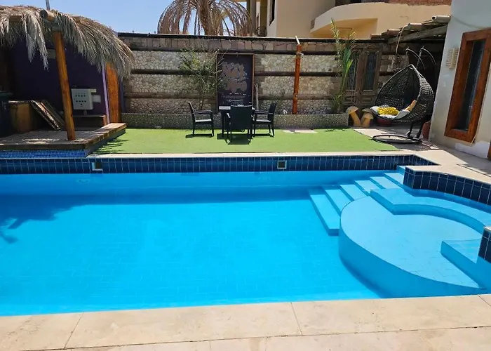 Silkes Villa