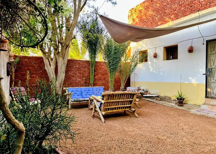 Makani House