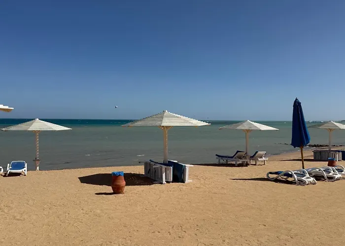 1Br Studio At Selena Bay, Private Pools, Walk To Beach