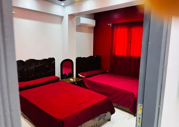 شقه في ميدان العروسه