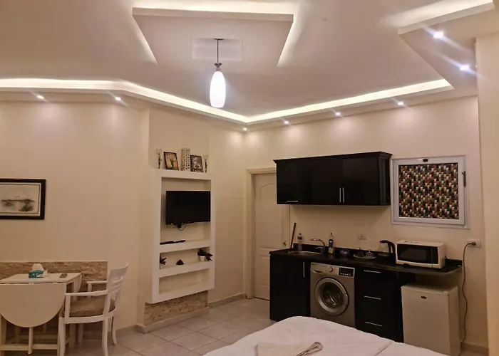 منتجع اباظة السياحى