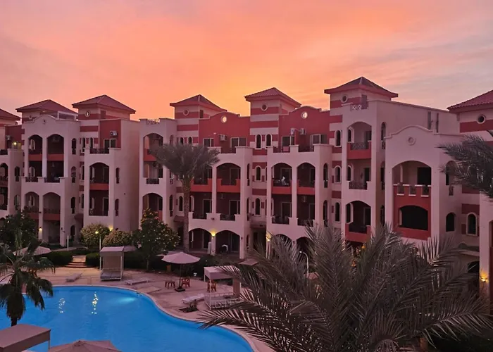 Ground Floor Garden & Pool & Beach Studio