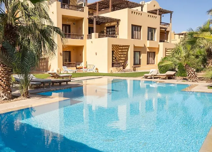 South Marina Central 2Br, Bathtub, Terraces & Pool