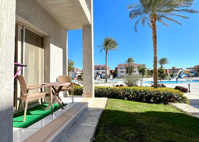 Modern Cozy Apartment In Sunny Village ,Prime Location, Aqua Park ,Pool Access