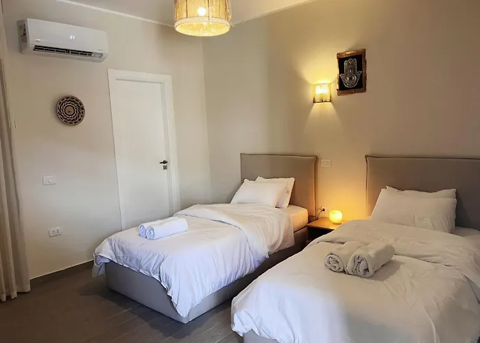 2Br Ground Floor Apartment With Heated Pool In Bali El Gouna