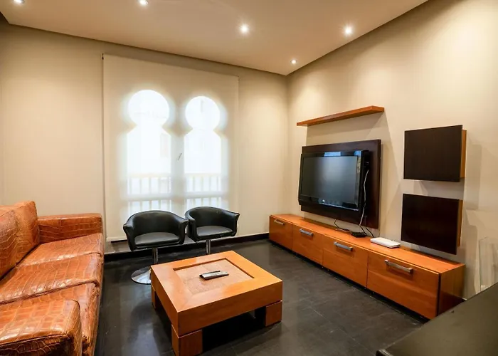 Private Ali Pasha 2Br Pool Access + Dining Perks