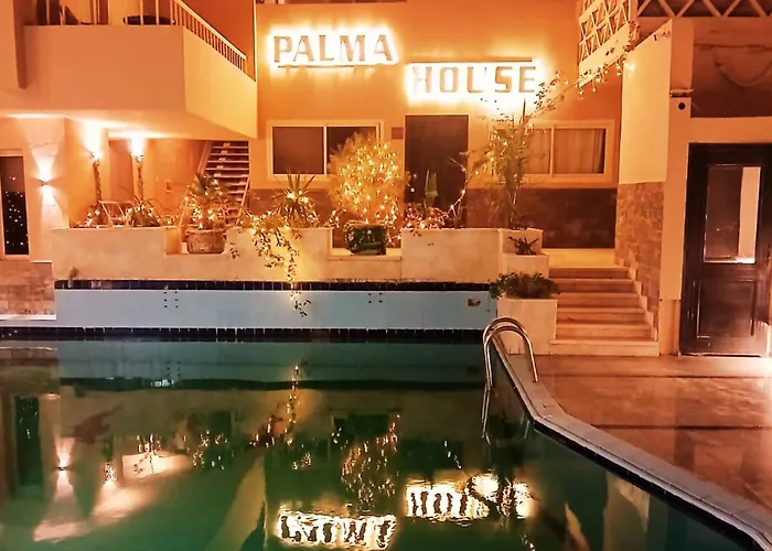 Cozy 1Br Pool View Apartment Steps From The Beach