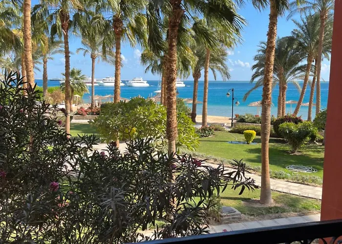 Sea Front 2 Bedrooms Apartment In Esplanada