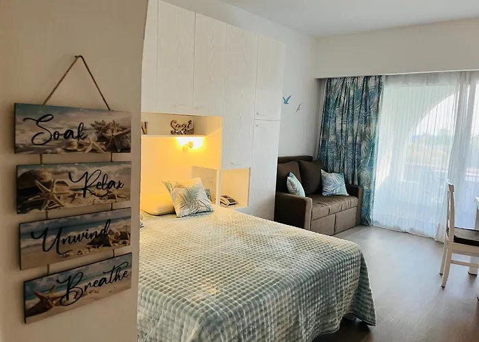 Sultan Coral Bay House