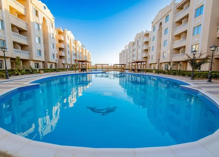Hurghada Apartment With Pool