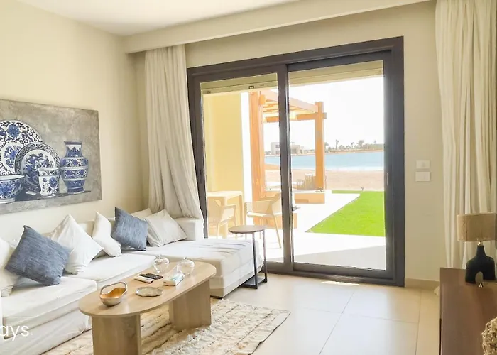 Ollystays Shedwan Lagoon & Pool View 2Br! Near Abutig Marina