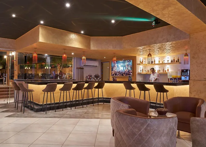 三街口海滩度假酒店