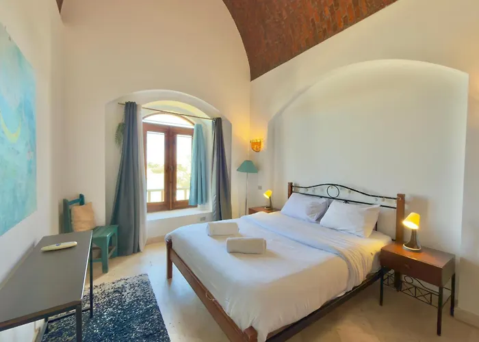 Lagoon View 1-Bedroom Apartment In West Golf El Gouna