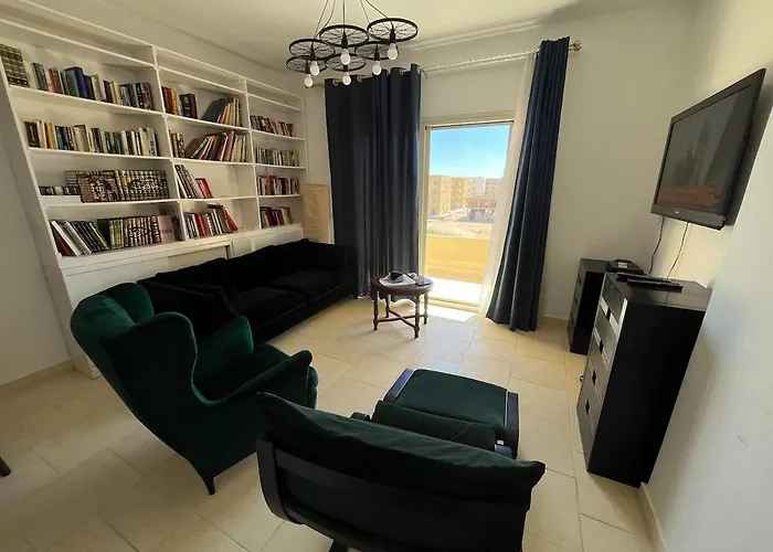 Apartment In 2 Bedrooms Landscaped And Pool