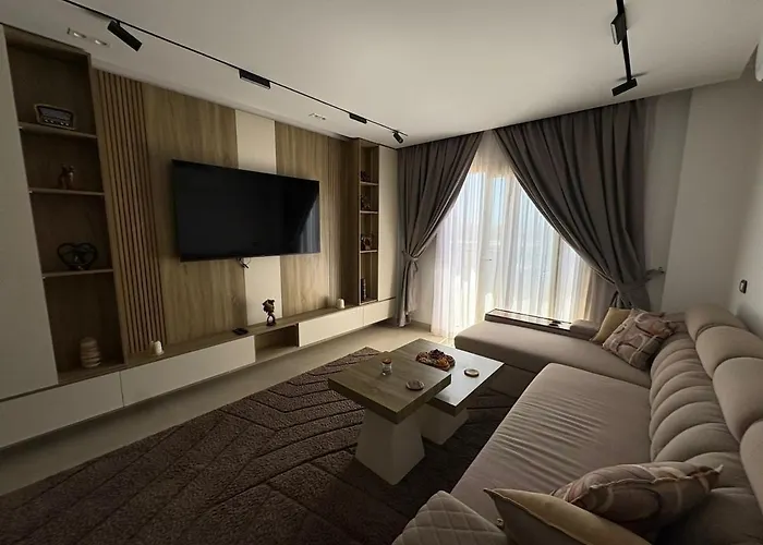 Modern Luxury 2Br With Rooftop Infinity Pool