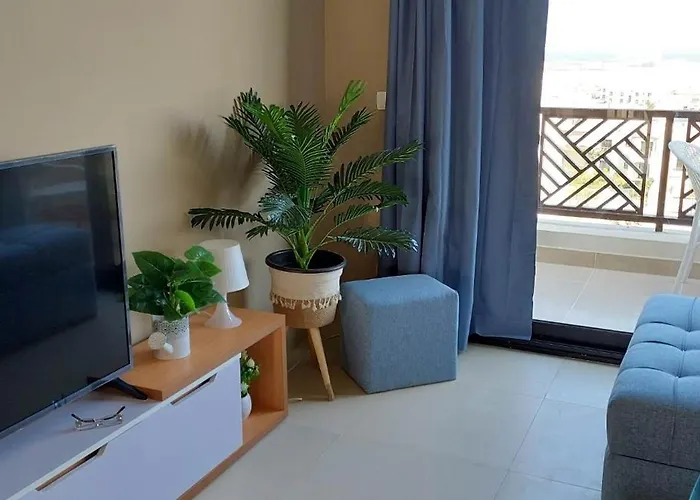 1 Bedroom Stylish Flat In Phase 2 Mh