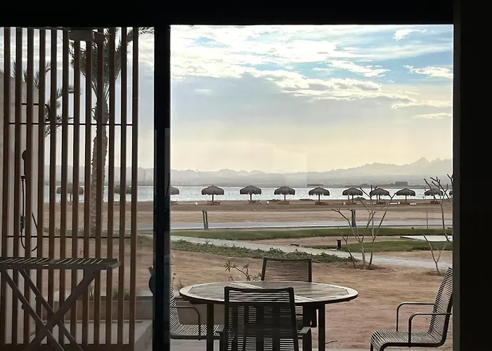 Beachfront Cabana Steps To Sandy Beach And Pool In Soma Bay
