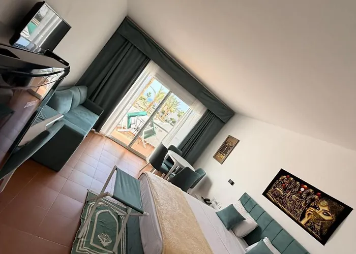 Domina coral bay Camera blocco 56