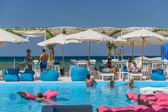 Beachfront Luxury Suite - Selena Bay Resort