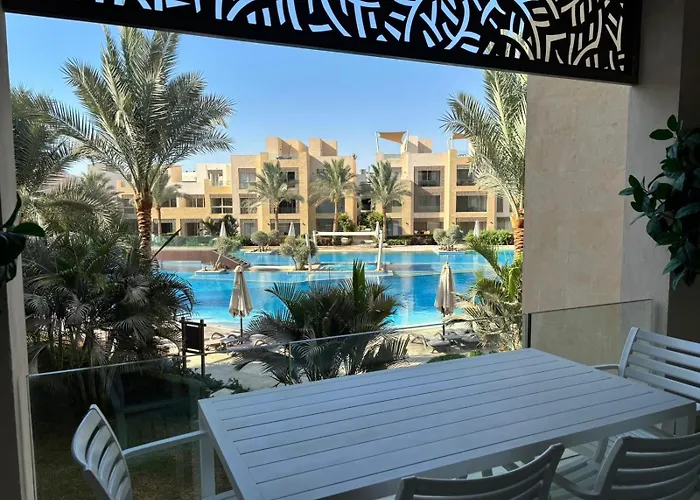 Jutta Deluxe 2,5-Bedroom-Apartment Mangroovy-M10 El Gouna
