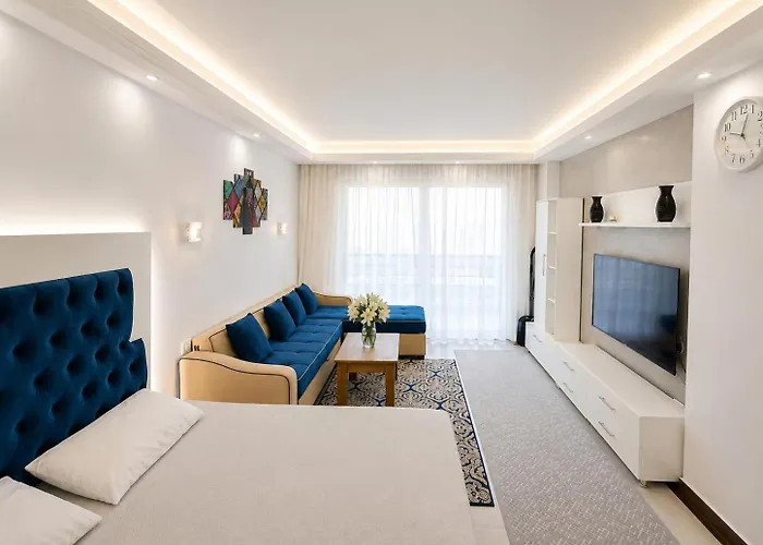Cecelia Resort Studio With Private Beach