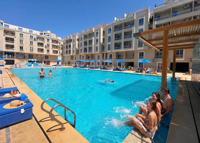 Hurghada Hub 1-Br With Pool & Aqua Park