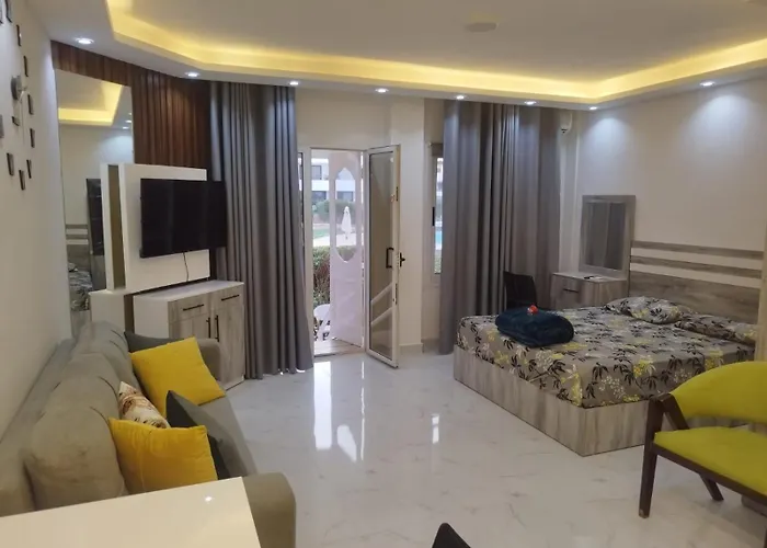 Christena House -Criss Resort