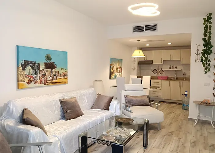 Seafront Apartment Old Market