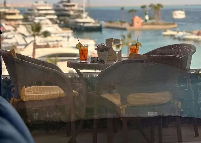 Sea View Marina Stays