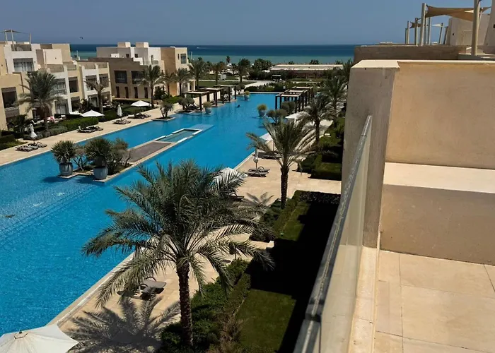 El Gouna Mangroovy M8 1-Bedroom Sleeps 4 Persons With Private Roof-Terrace And Free Beach Access