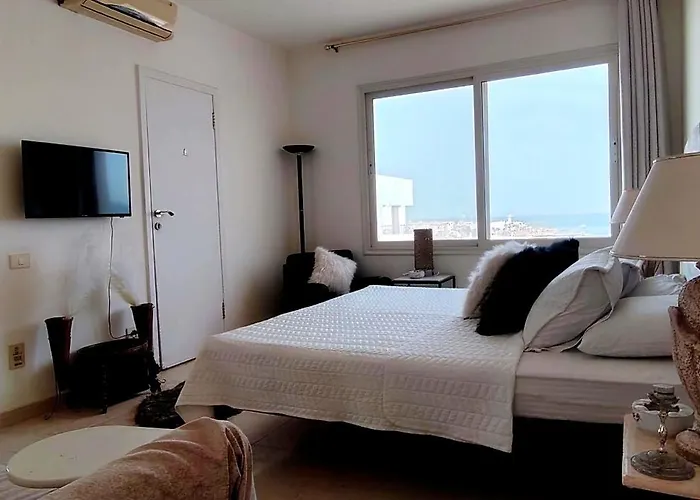 Qobtan Guest House