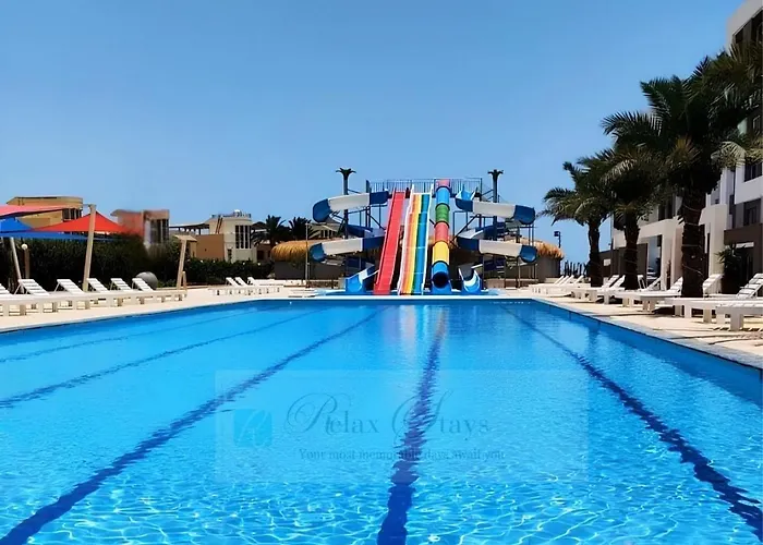 Relax Stays At Fanadir Bay , 1Br , Breakfast , Beach & Aqua Park