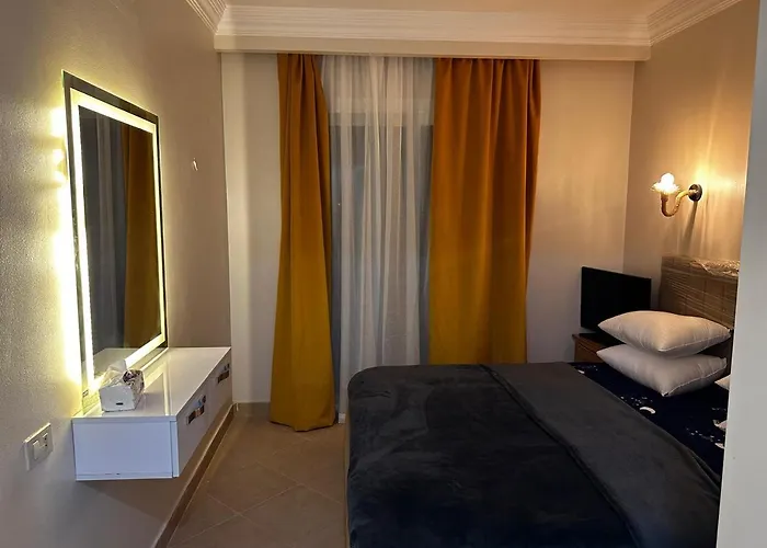 Sunset Pearl Beach & Golf Apartments