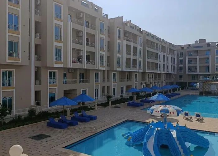 Hub Resort