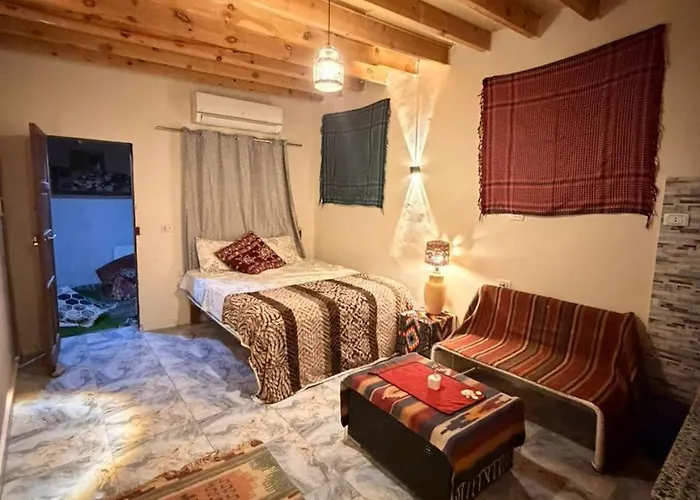 Omar Cozy