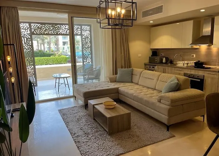 Mangroovy The Liquid Luxury 1Br Ground Pool Front
