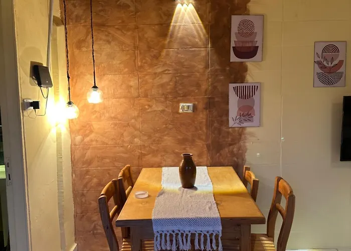 Amici House