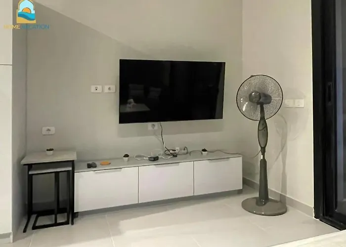 Two-Bedroom Apt For Rent -Makadi Heights -Garden